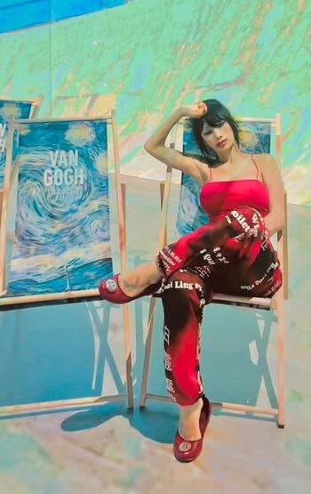Bai Ling