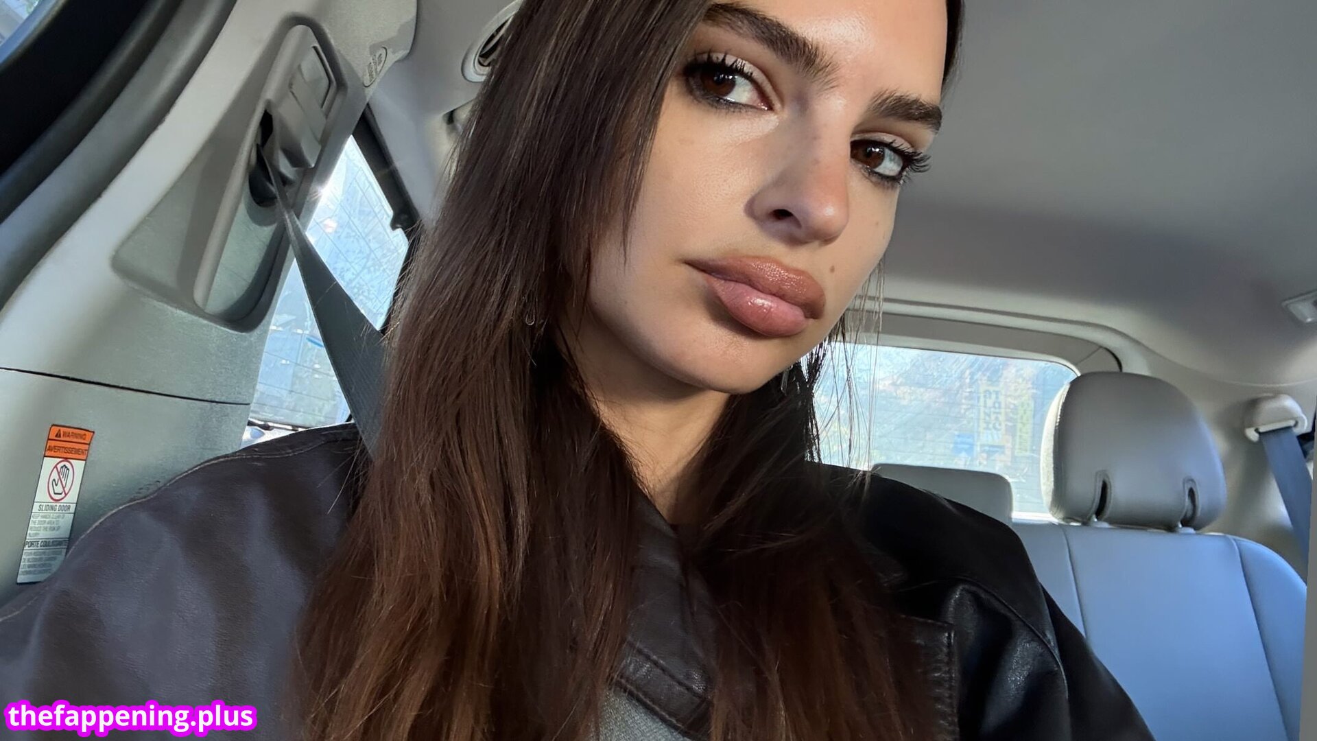 Emily Ratajkowski