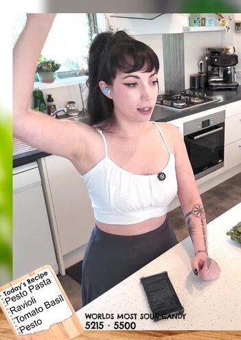 Layna Lazar