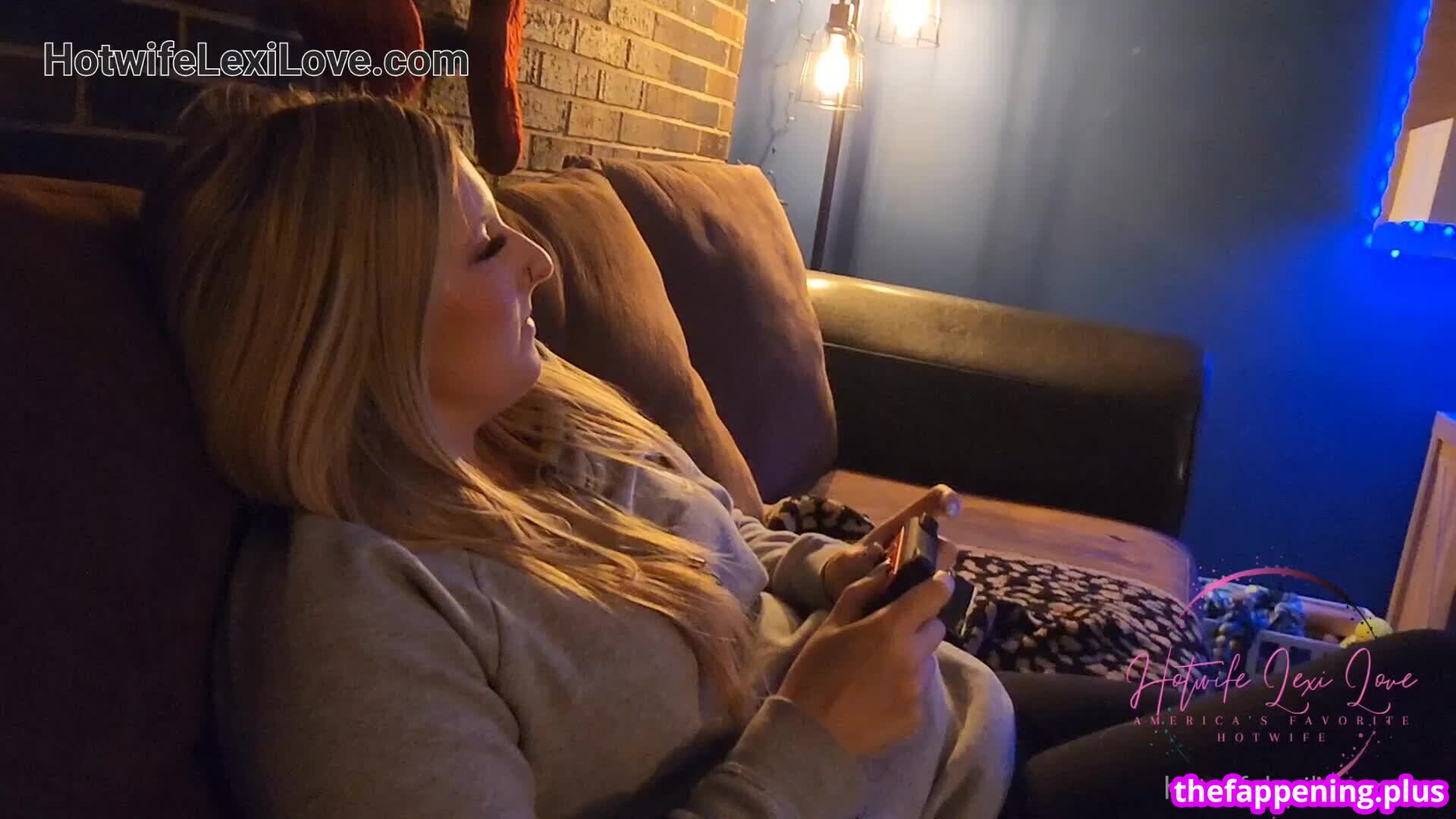 Lexi Love Hotwife
