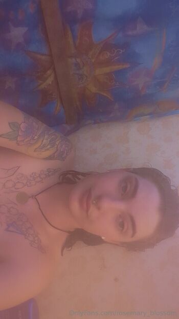 rosemary_blossom